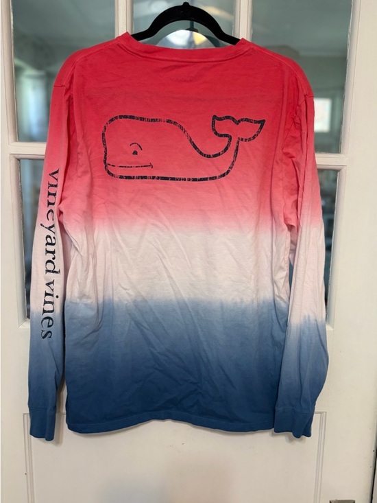 Vineyard Vines Other - Vineyard Vines ombré Crewneck LS Tee
